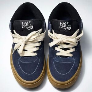 Vans Skate Half Cab Sneakers in Navy/Gum